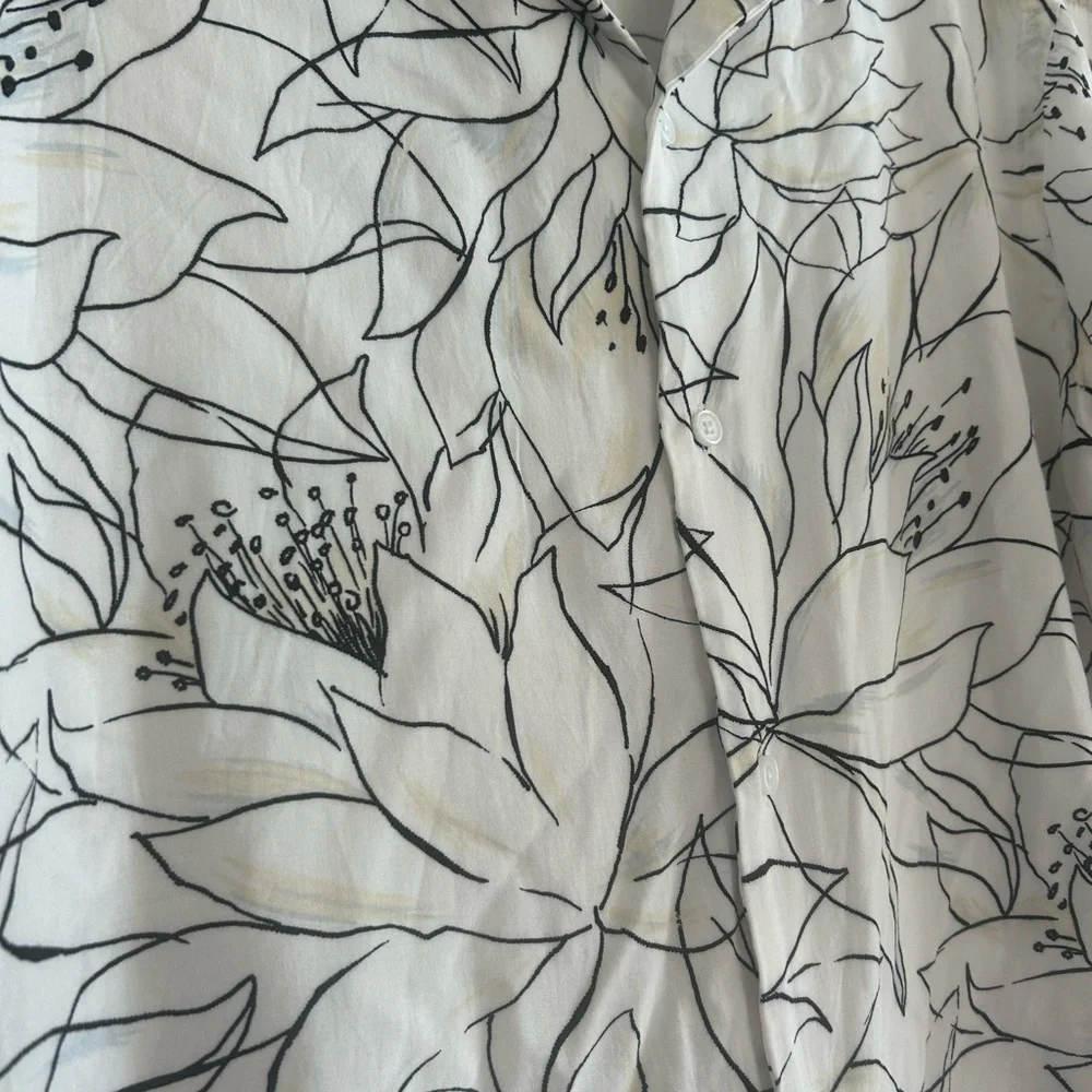 Express Men's White Shirt with Black Floral Design - Picture 5 of 7